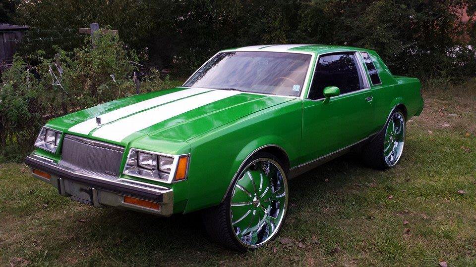 BUICK REGAL SITTING ON 26’s 